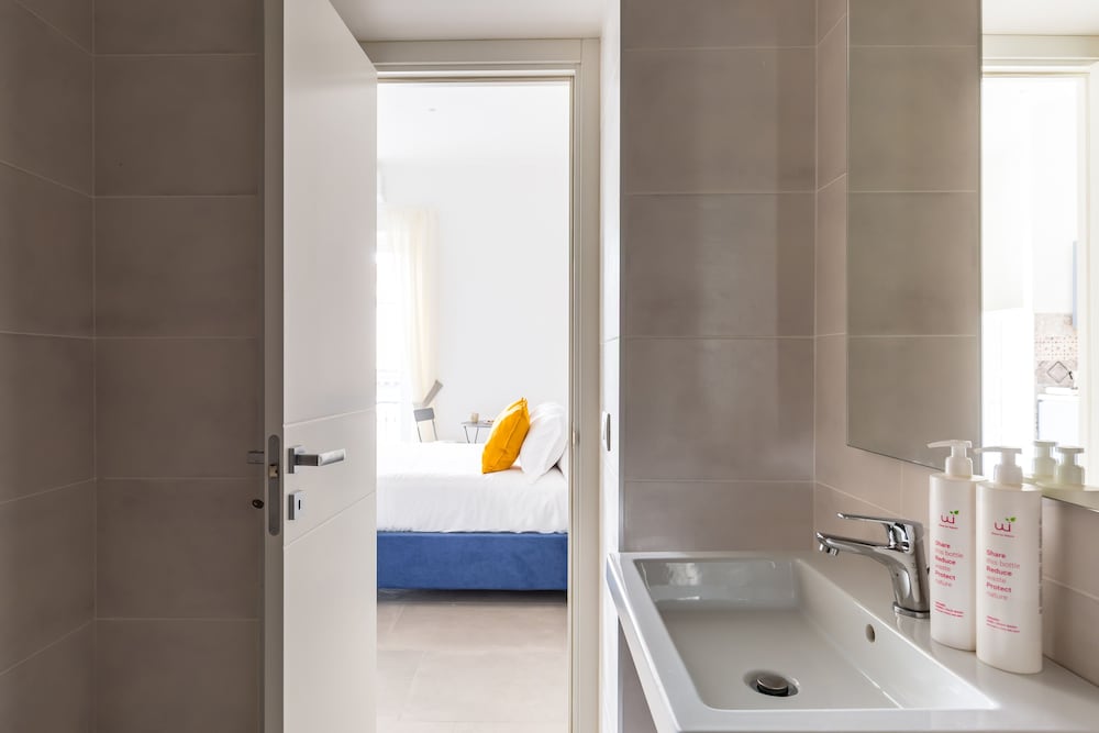 Фото Maria's Bright Flats at the Cathedral