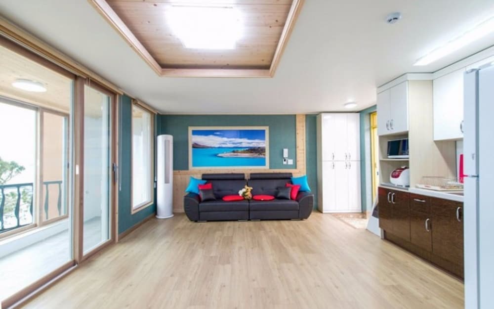 Фото Yeosu The Sea of Counting Stars Pension