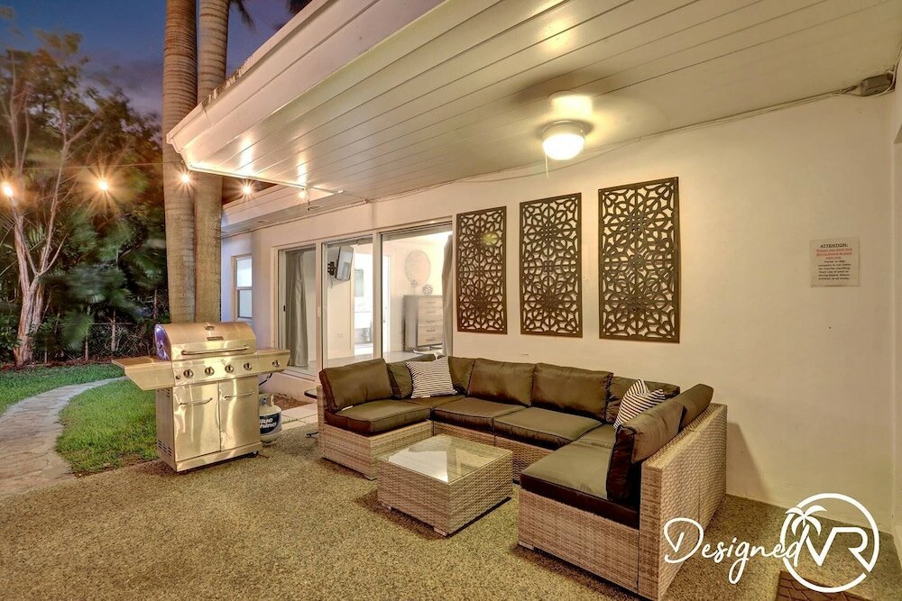 Фото Gorgeous 5br Home with Heated Pool