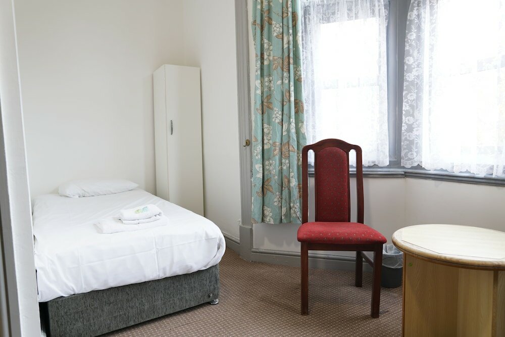 Фото Royal Hotel Kettering