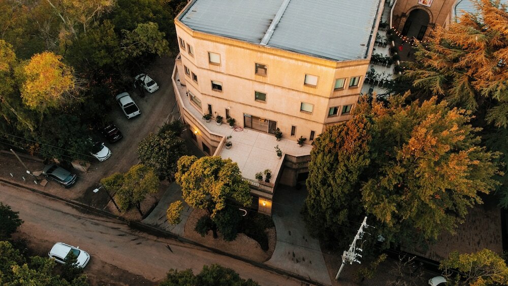 Фото Hotel Plaza Central Canning