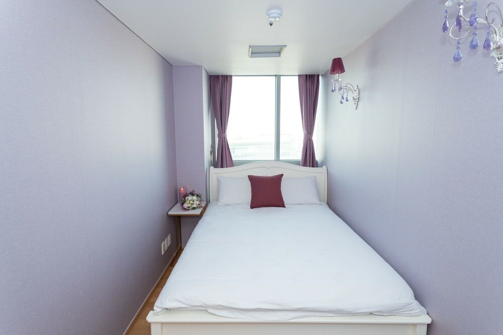 Фото Incheon Airport Capsule Hotel No. 1