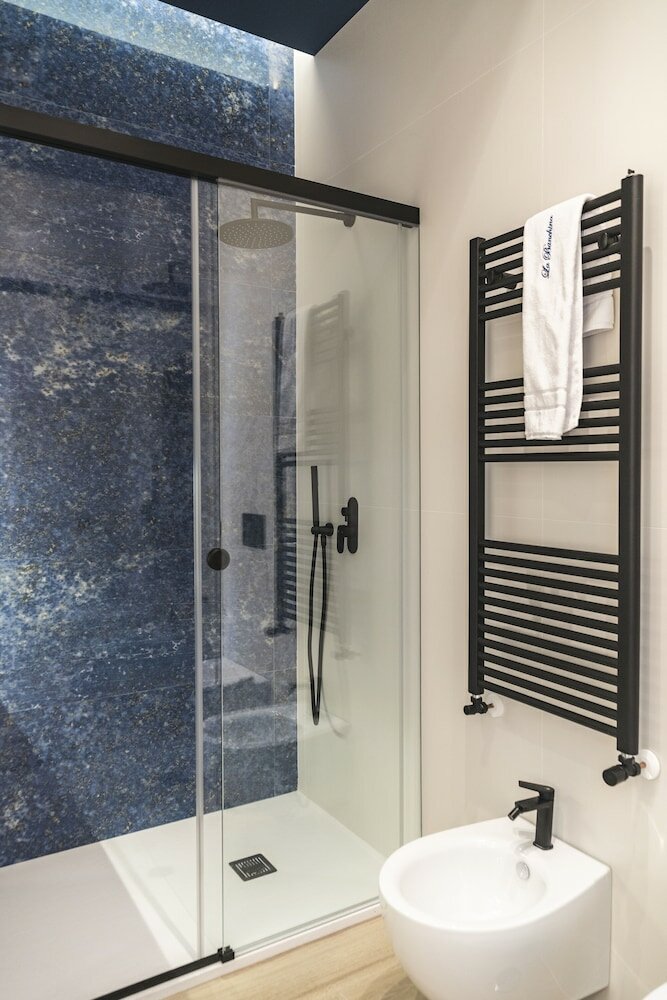 Фото La Banchina Luxury Suites