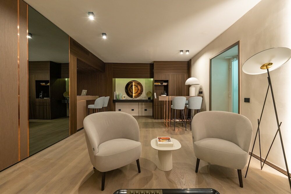 Фото Agra Suites