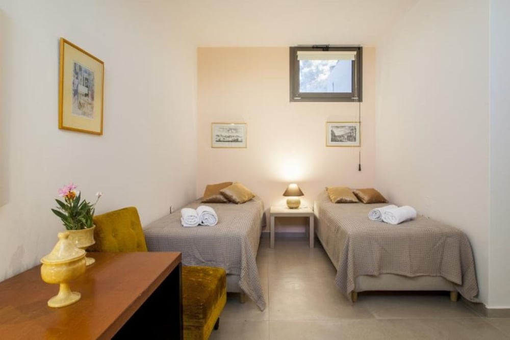 Фото Luxurious Rikas Villa