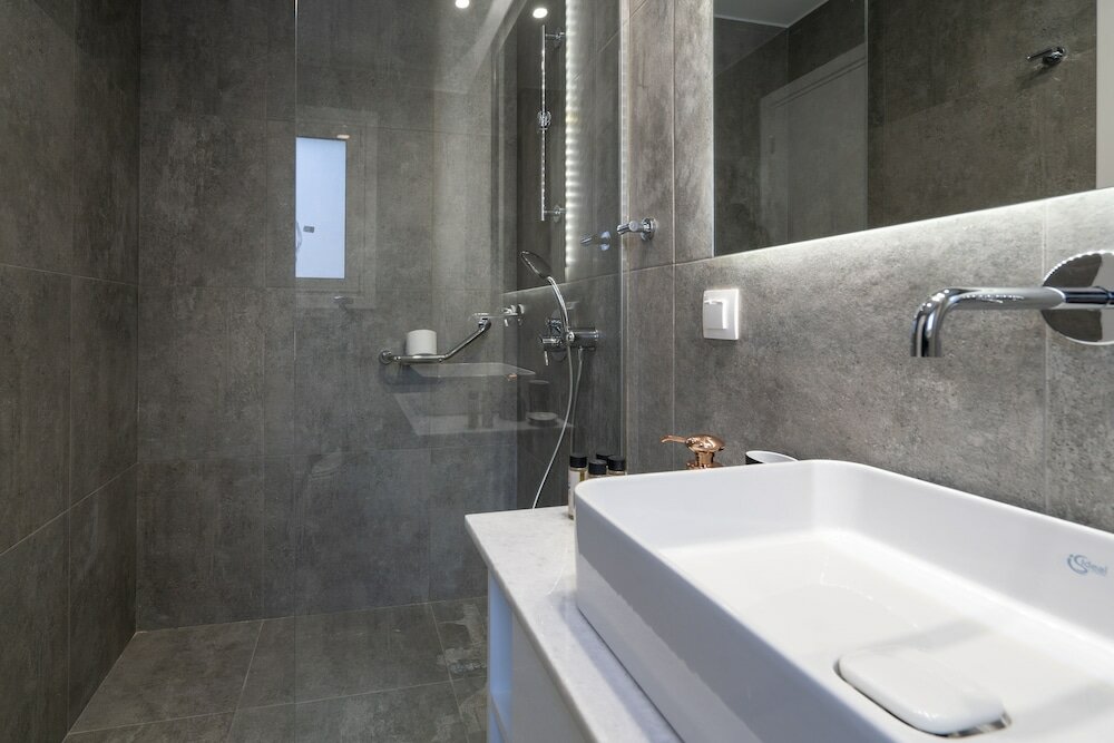 Фото The Urban King Apartment