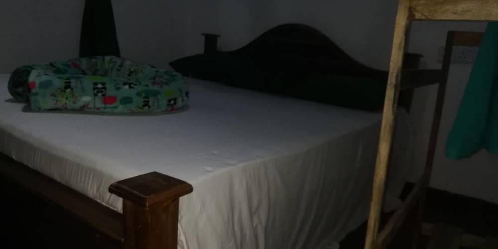 Фото Mid Climes Guest Inn