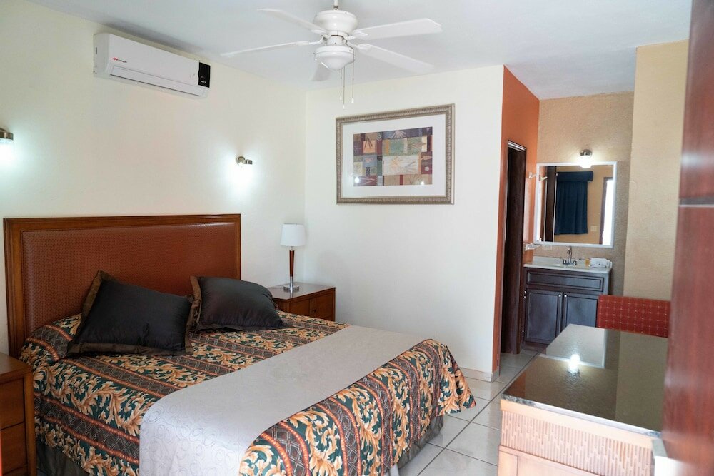 Фото Cactus Inn Los Cabos