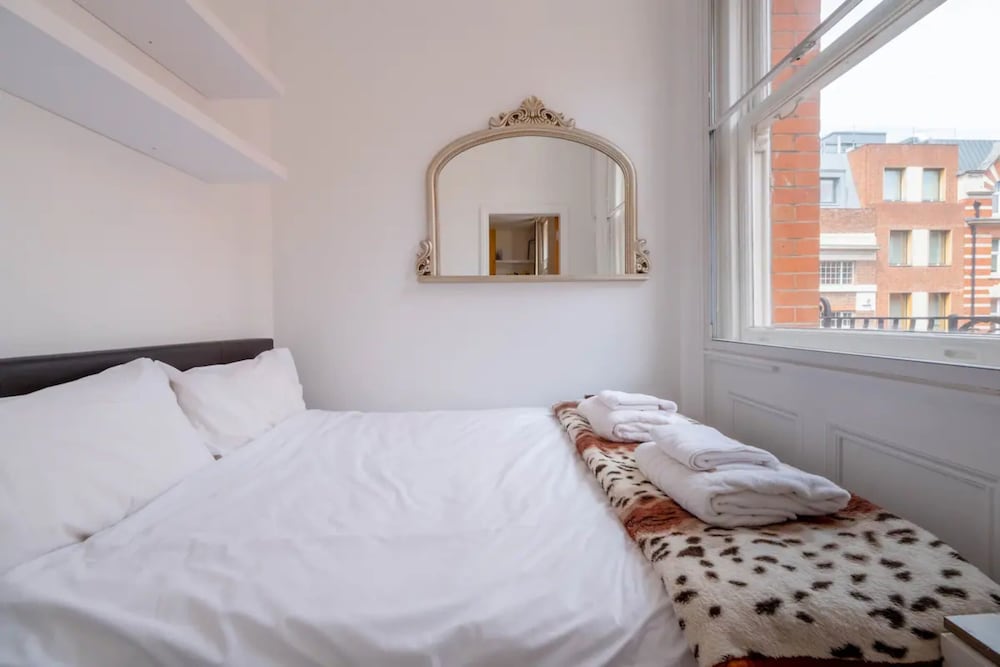 Фото Central & Cosy 1bd Flat - Soho