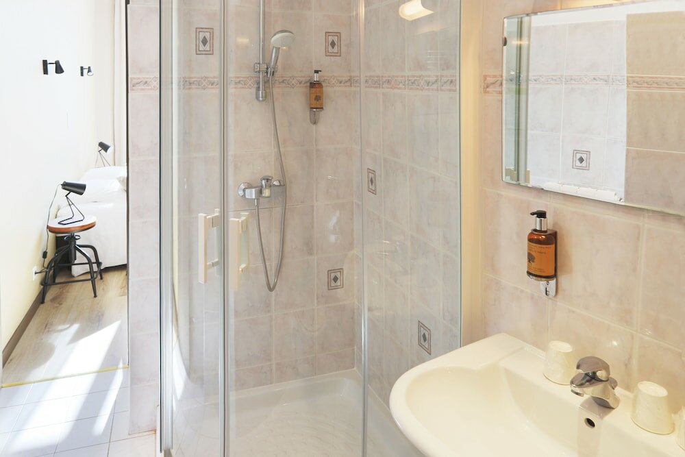 Фото L'Aptois Hotel