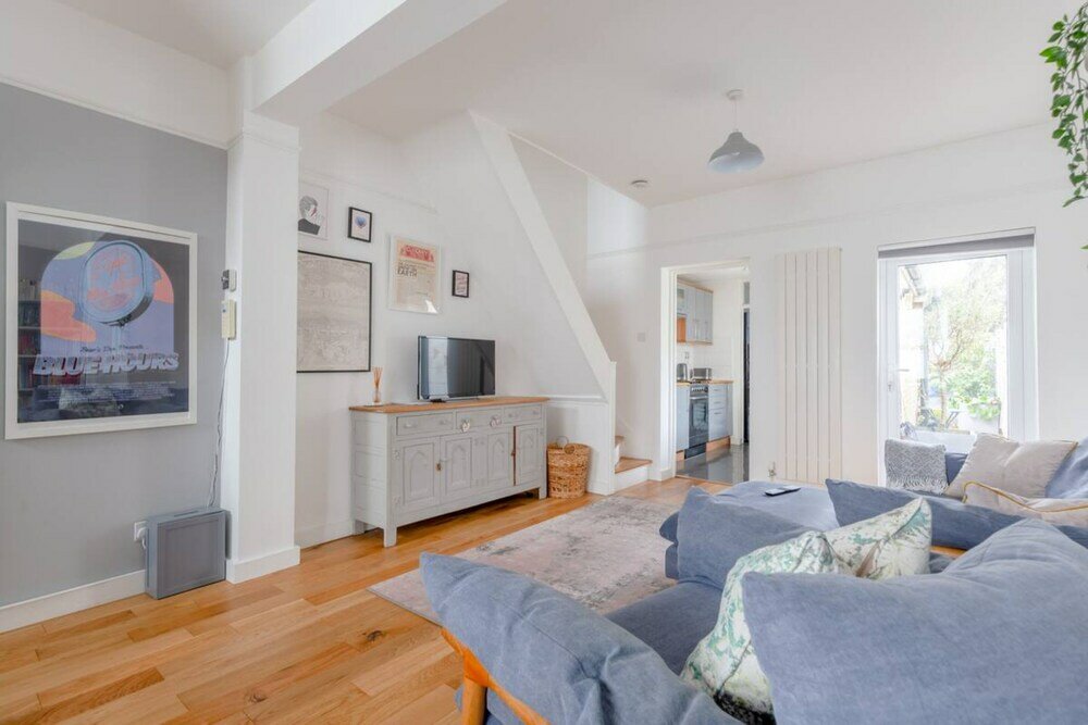 Фото Homely and Spacious 2 Bedroom House - Stratford