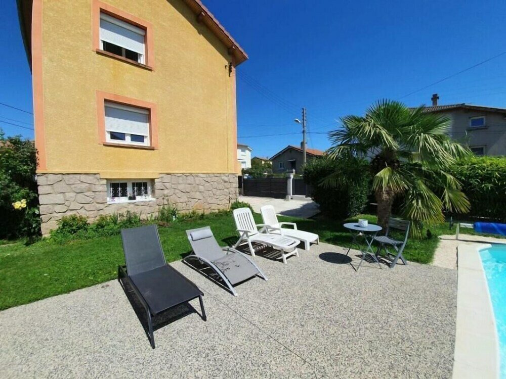 Фото Aux Deux Lots