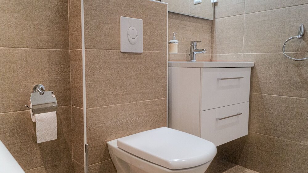 Фото Modern Apartment Wiener Stadthalle 2