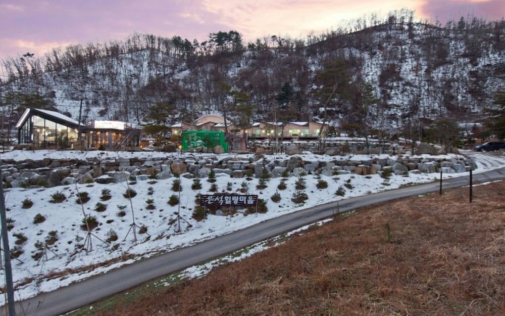 Фото Eunseok Healing Maeul Pensionn