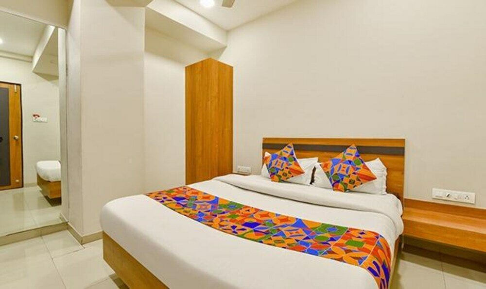 Фото Fabhotel Happinex