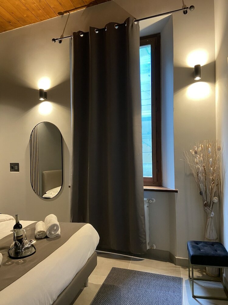 Фото Soha Piazza di Spagna Boutique