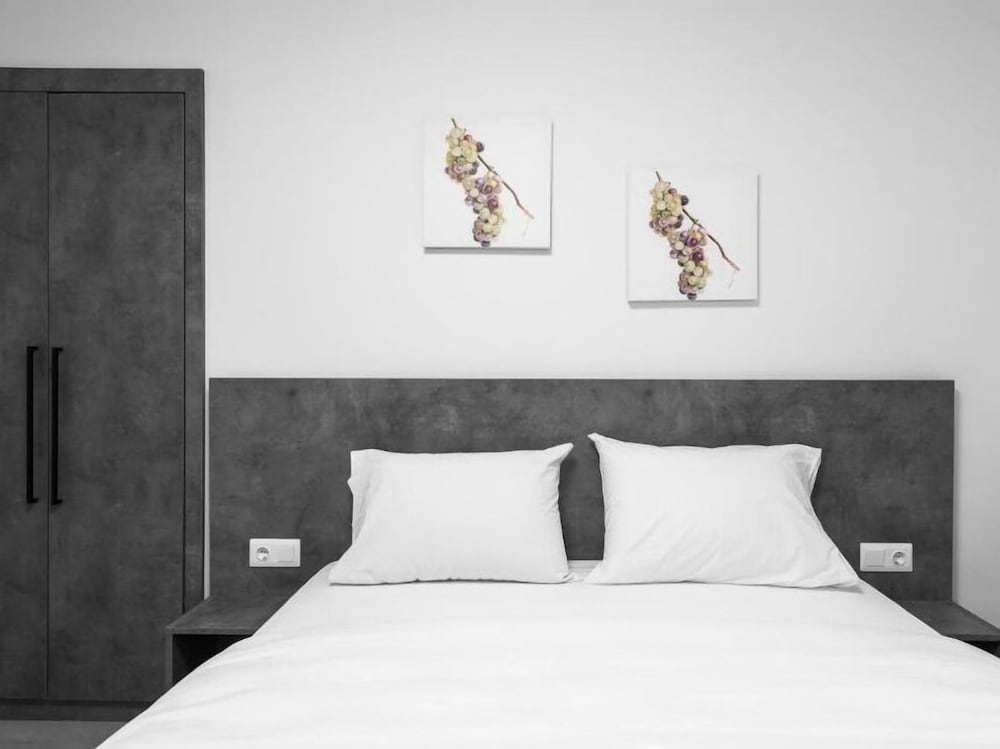 Фото Consul Apartment Nilie Hospitality Mgmt