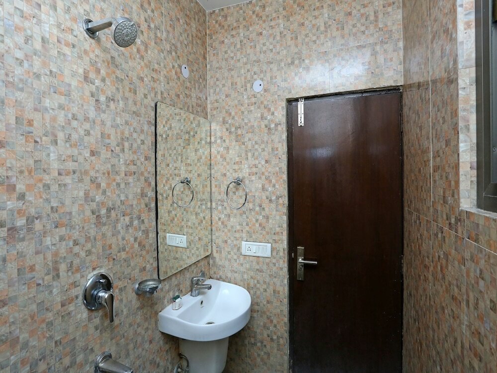 Фото Oyo 78736 Hotel Aero Inn