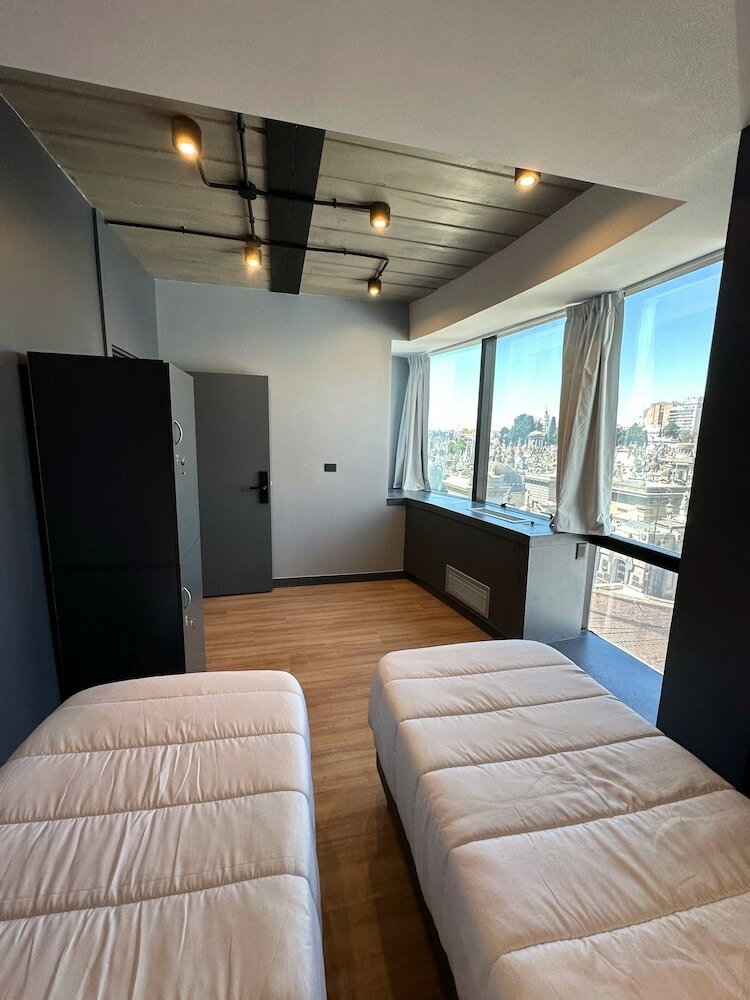 Фото Mons Hostel