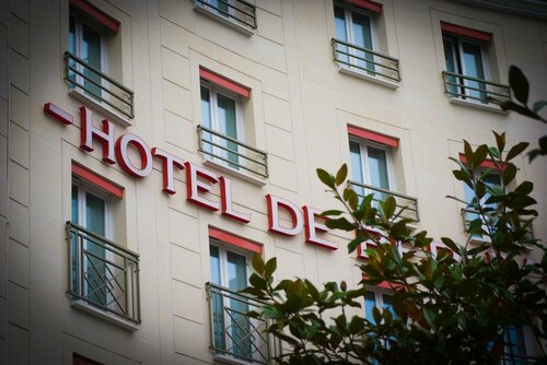 Гостиница Hôtel de Berny в Антони