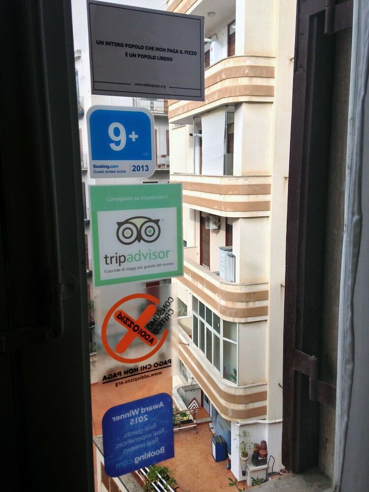 Фото Castelnuovo Rooms & Breakfast