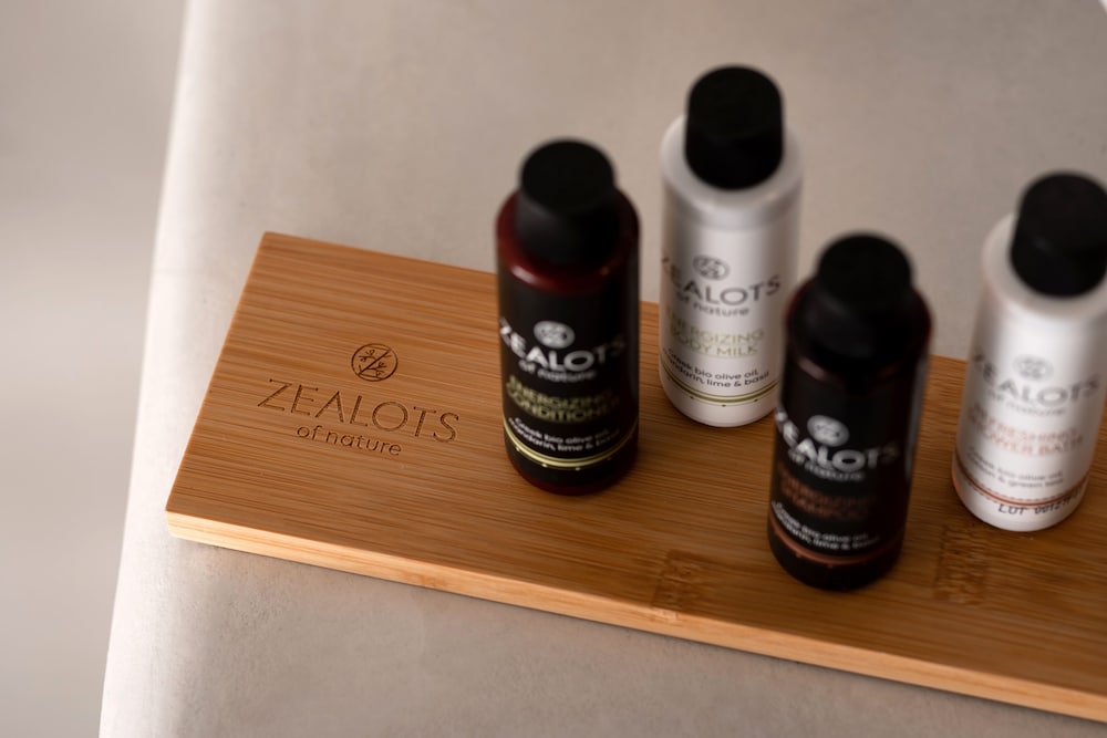 Фото White Curves