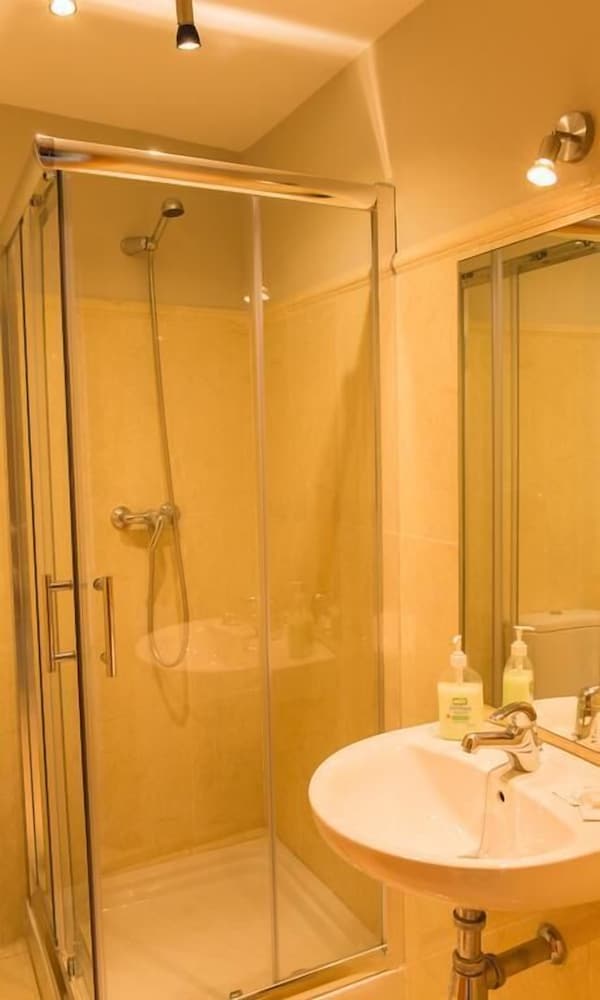 Фото Ab Apartamentos - Reding