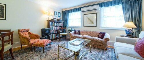 Гостиница A Place Like Home - Elegant Apartment near Green Park в Лондоне