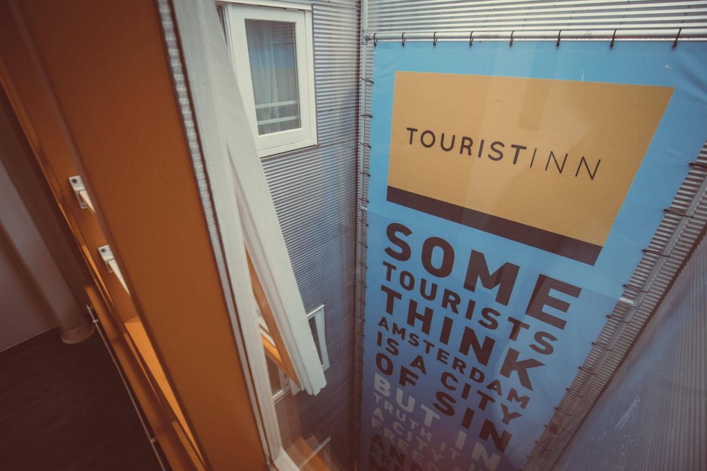 Фото Tourist Inn Budget Hotel - Hostel