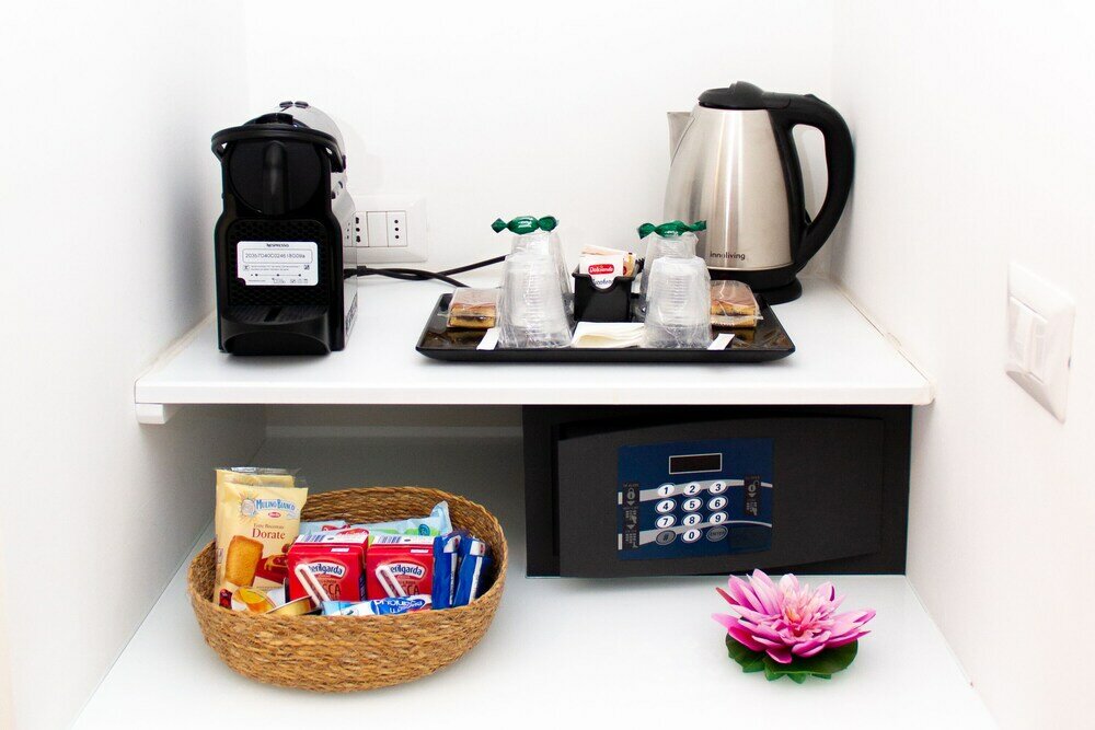 Фото Home at Rome Vatican Suites