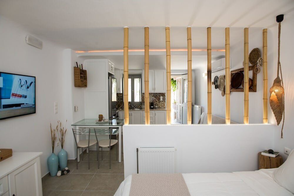 Фото Mykonos Dot Apartments