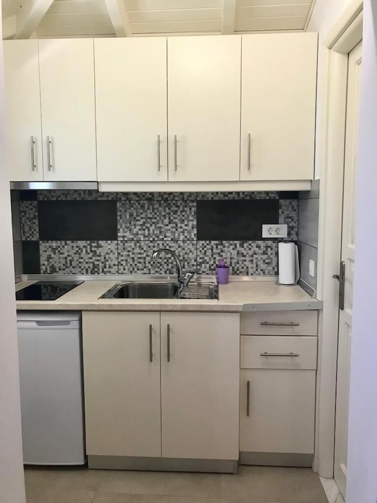 Фото PargaLand Studios & Apartments