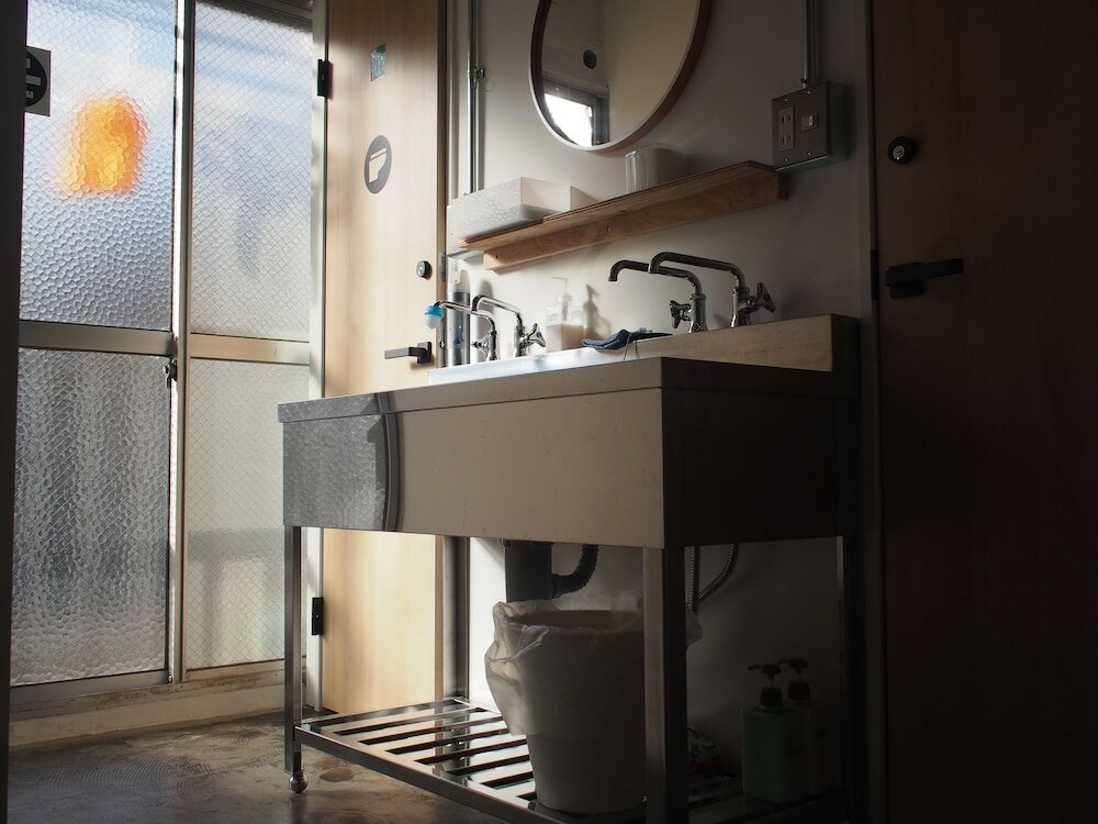 Фото New World Inn - Hostel