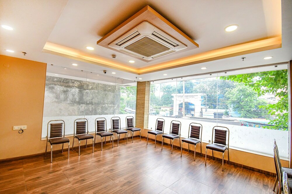 Фото Fabhotel Stay Inn International