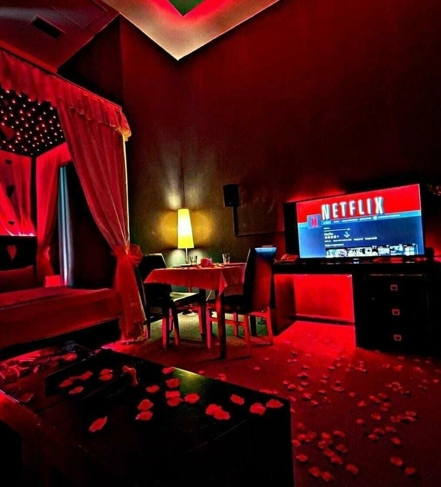 Қонақ үй Cinema Plaza, Бақы, фото
