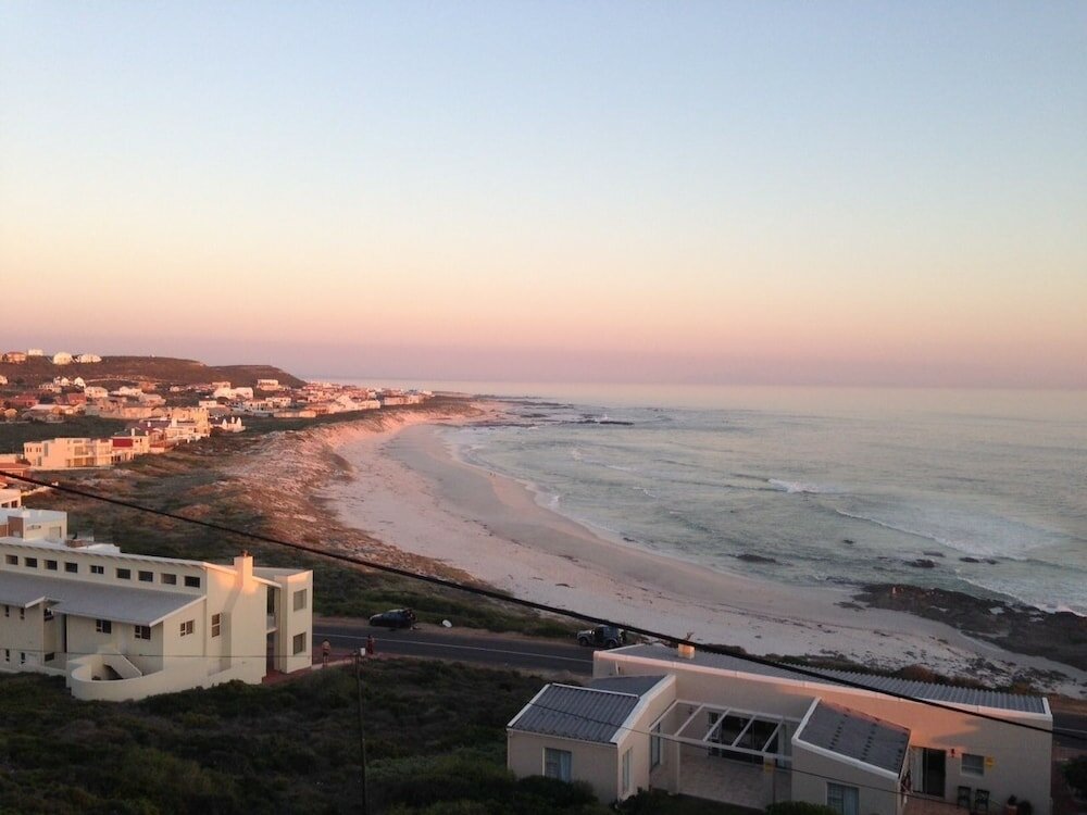 Фото Swept Away Guest House