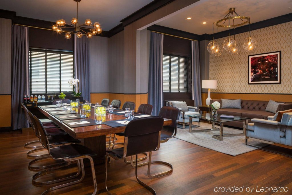 Фото Gild Hall - A Thompson Hotel