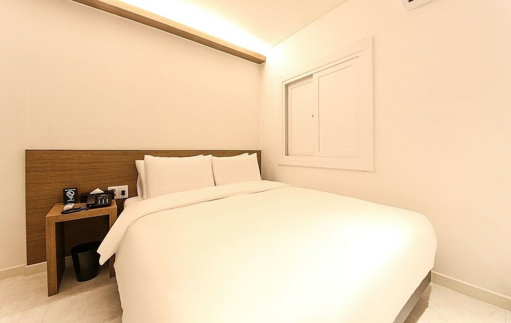Фото Busan Seomyeon Business Hotel J7