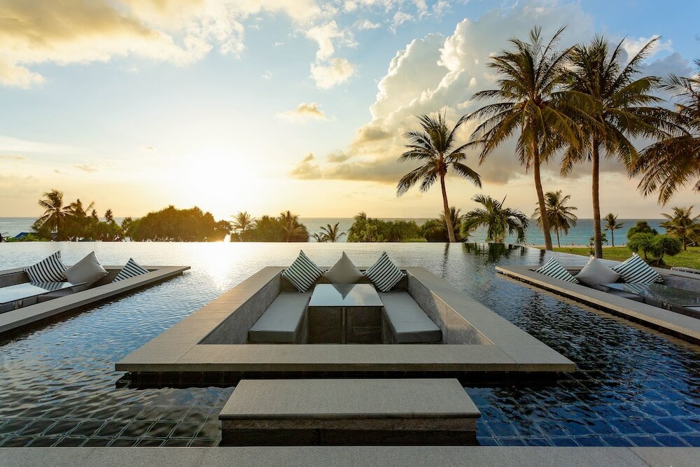 Фото Thavorn Palm Beach Resort Phuket