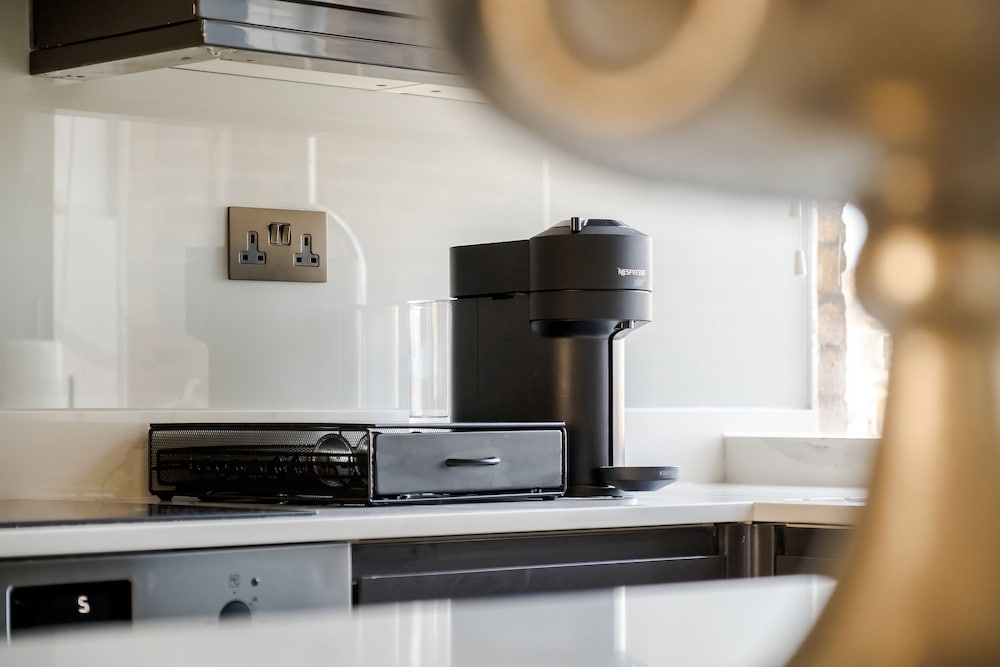 Фото Luxury 3 Bedrooms Flat in Central London