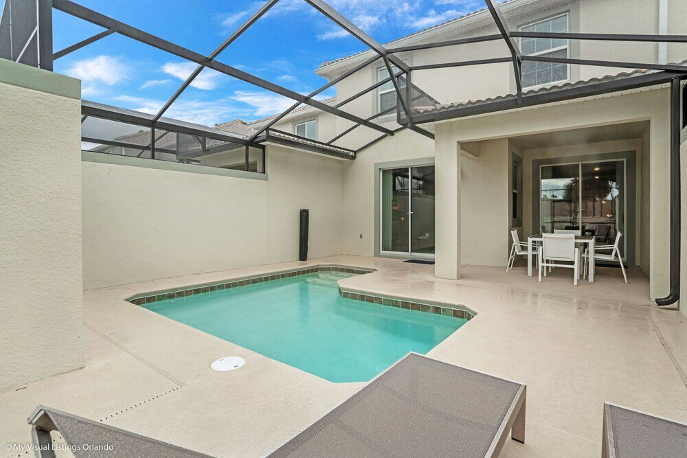 Фото Modern Townhome W/private Pool & Free Water Park!