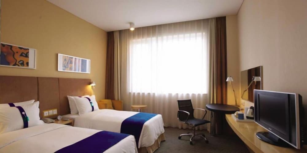 Фото Holiday Inn Express Guilin City Center, an Ihg Hotel