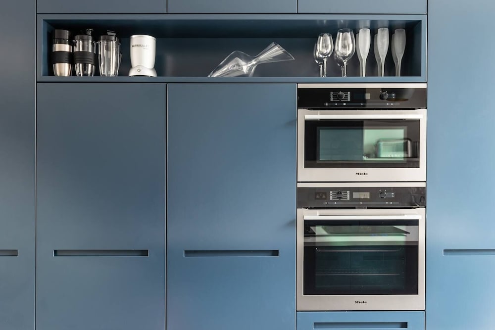 Фото Fantastic 4 Bed House in Iconic Camden