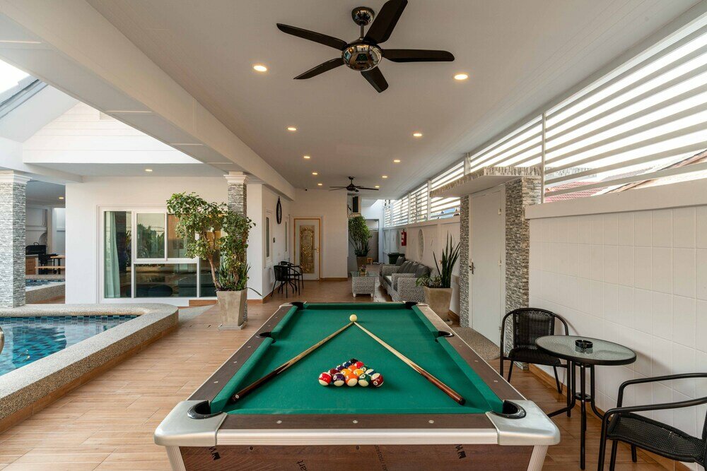 Фото Luxury Pool Villa 6br