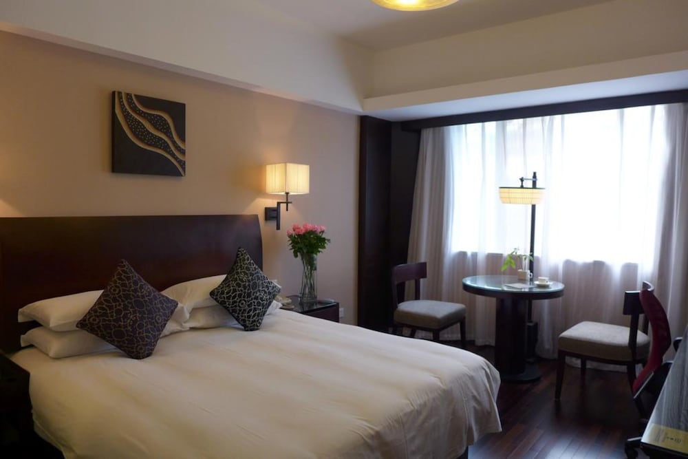 Фото Ssaw Boutique Hotel Xiaoshan City Center
