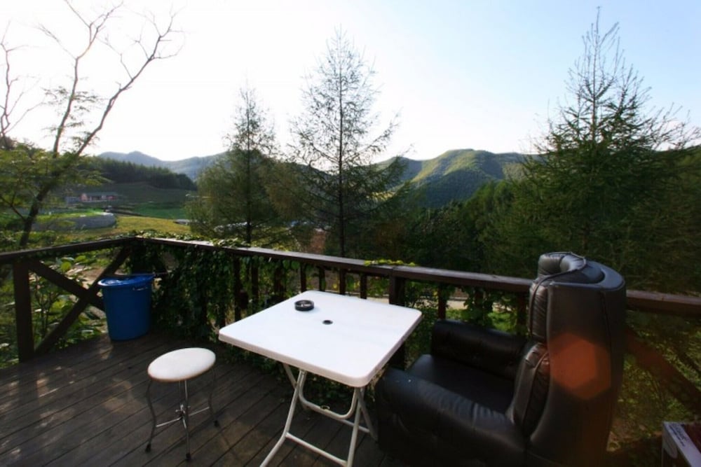 Фото Jeongseon Haetbinnuri Pension