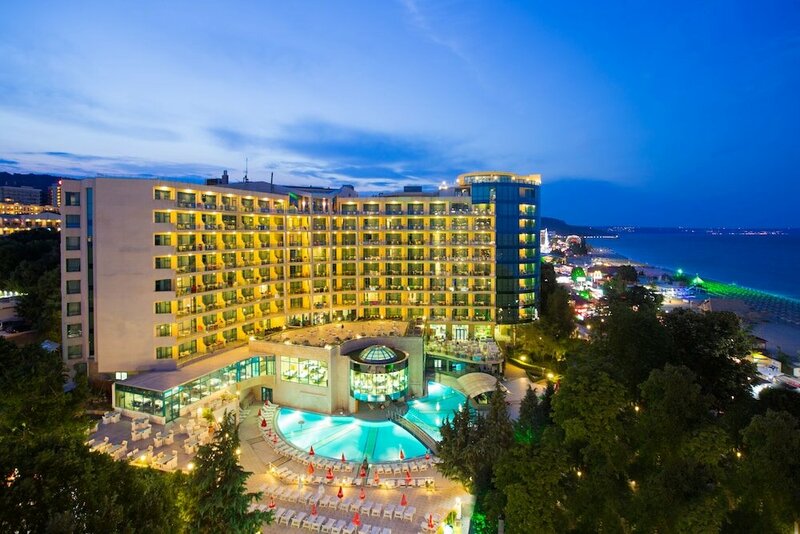 Гостиница Marina Grand Beach Hotel в Золотых Песках