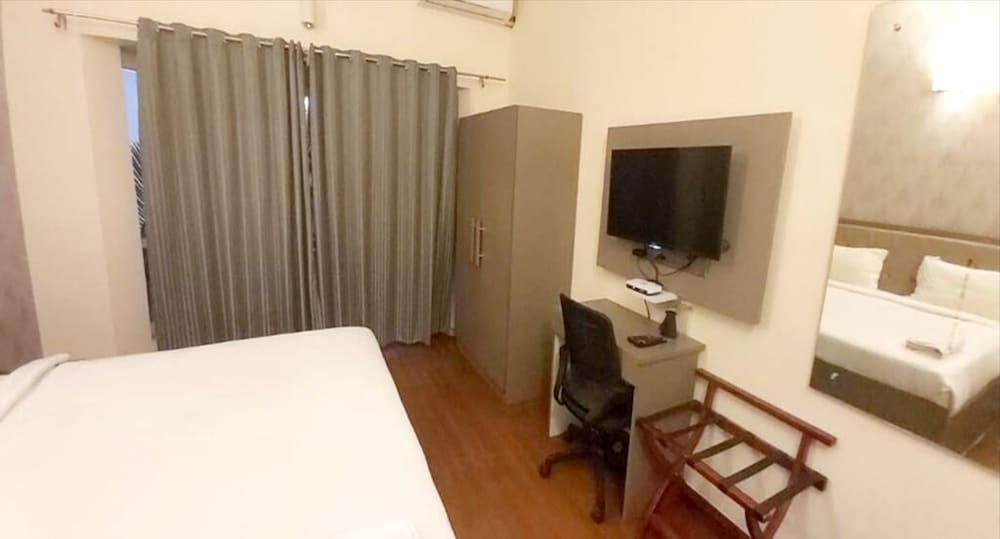 Фото Pph Living Eden Park Hotel Indira Nagar