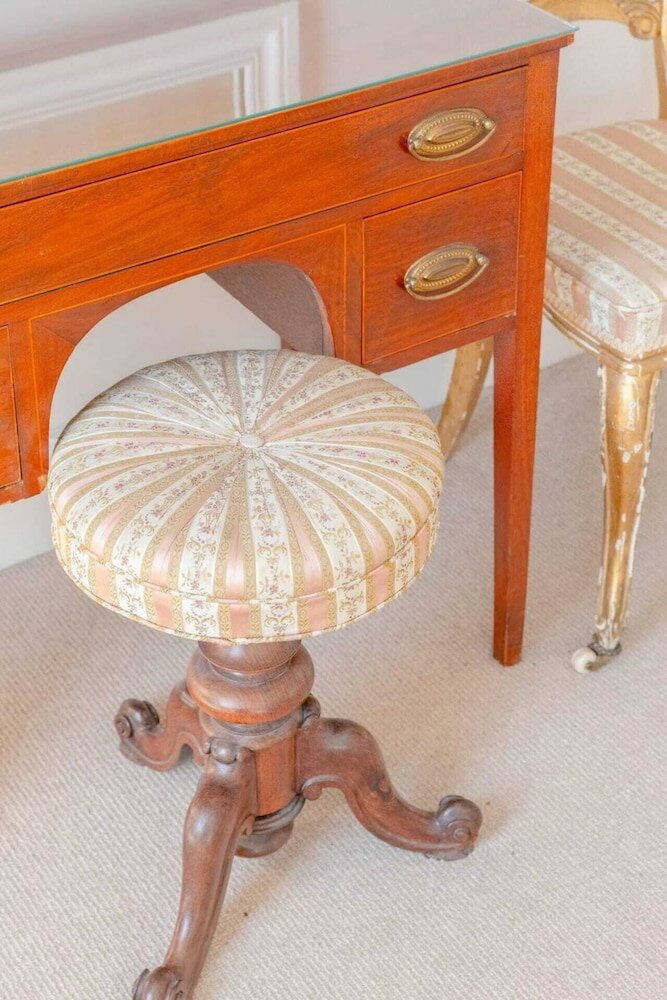 Фото Charming 2 Bedroom Home in West London