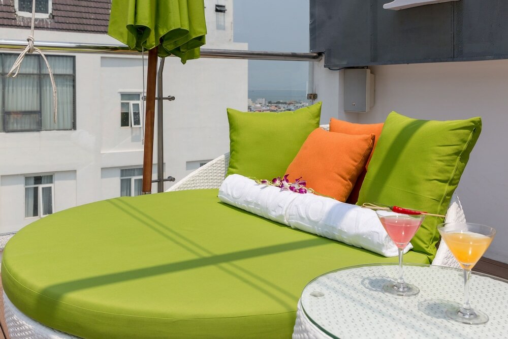 Фото Roliva Hotel & Apartment Danang